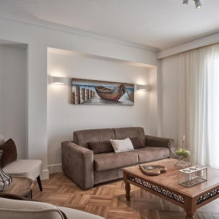 Marvelous N Bright Apt Next To Megaro Mousikis Ateny Zewnętrze zdjęcie