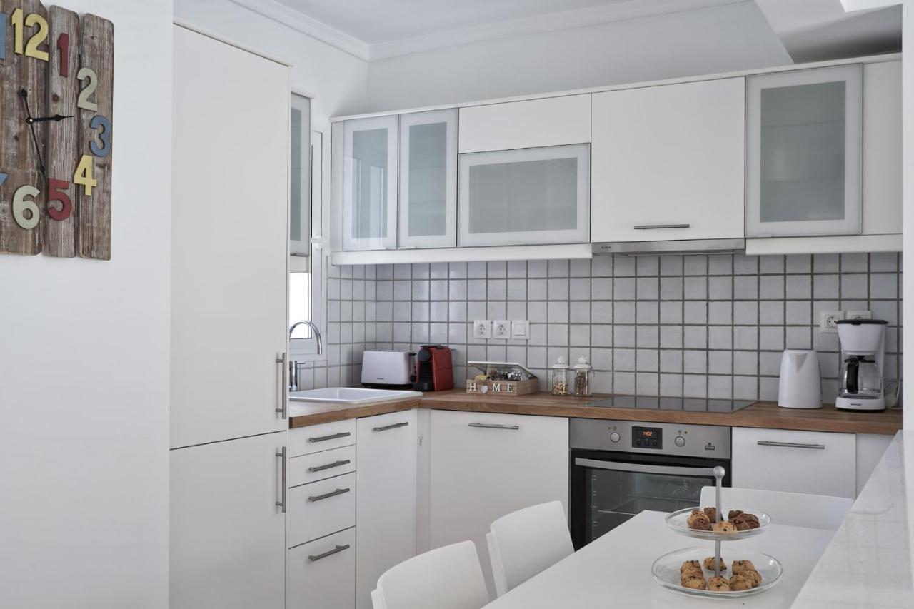 Apartament Marvelous N Bright Apt Next To Megaro Mousikis Ateny Zewnętrze zdjęcie